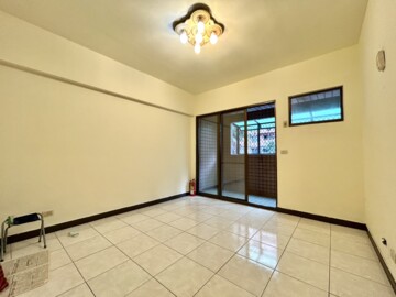 湯堡溫泉行館待售房屋