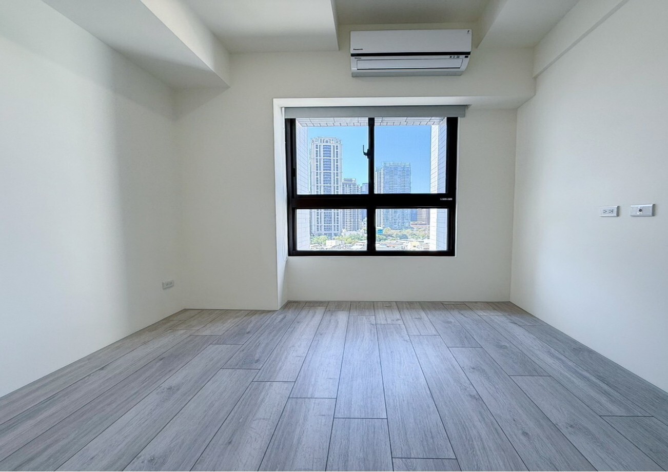 台中市西屯區親家河南道待售房屋