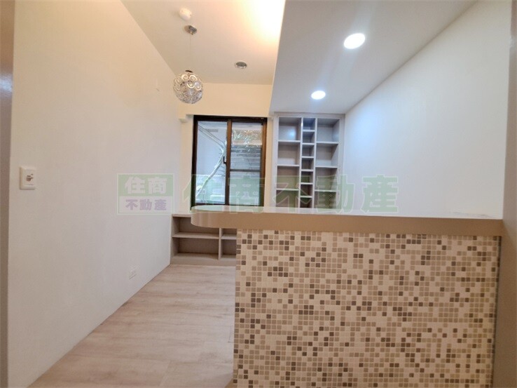 新北市淡水區海天(DEFG棟)待售房屋