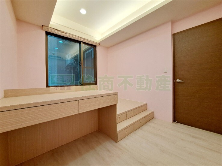 新北市淡水區海天(DEFG棟)待售房屋