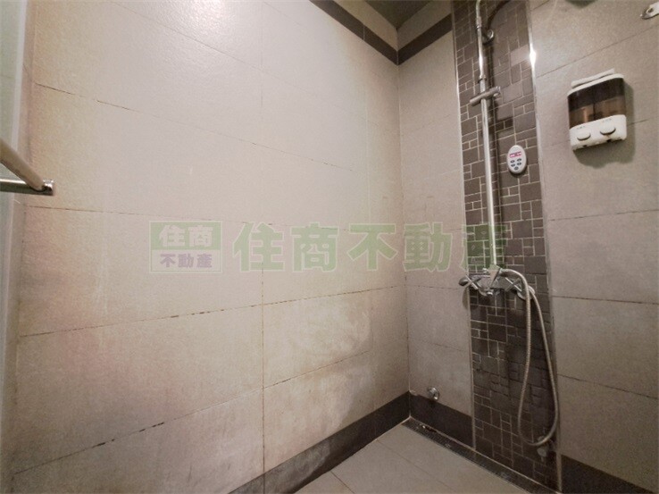 新北市淡水區海天(DEFG棟)待售房屋