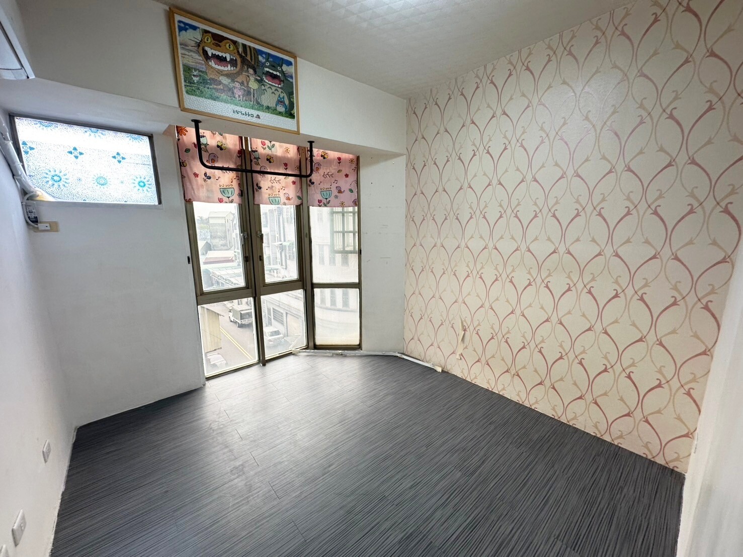 嘉義市西區巴黎大廈待售房屋