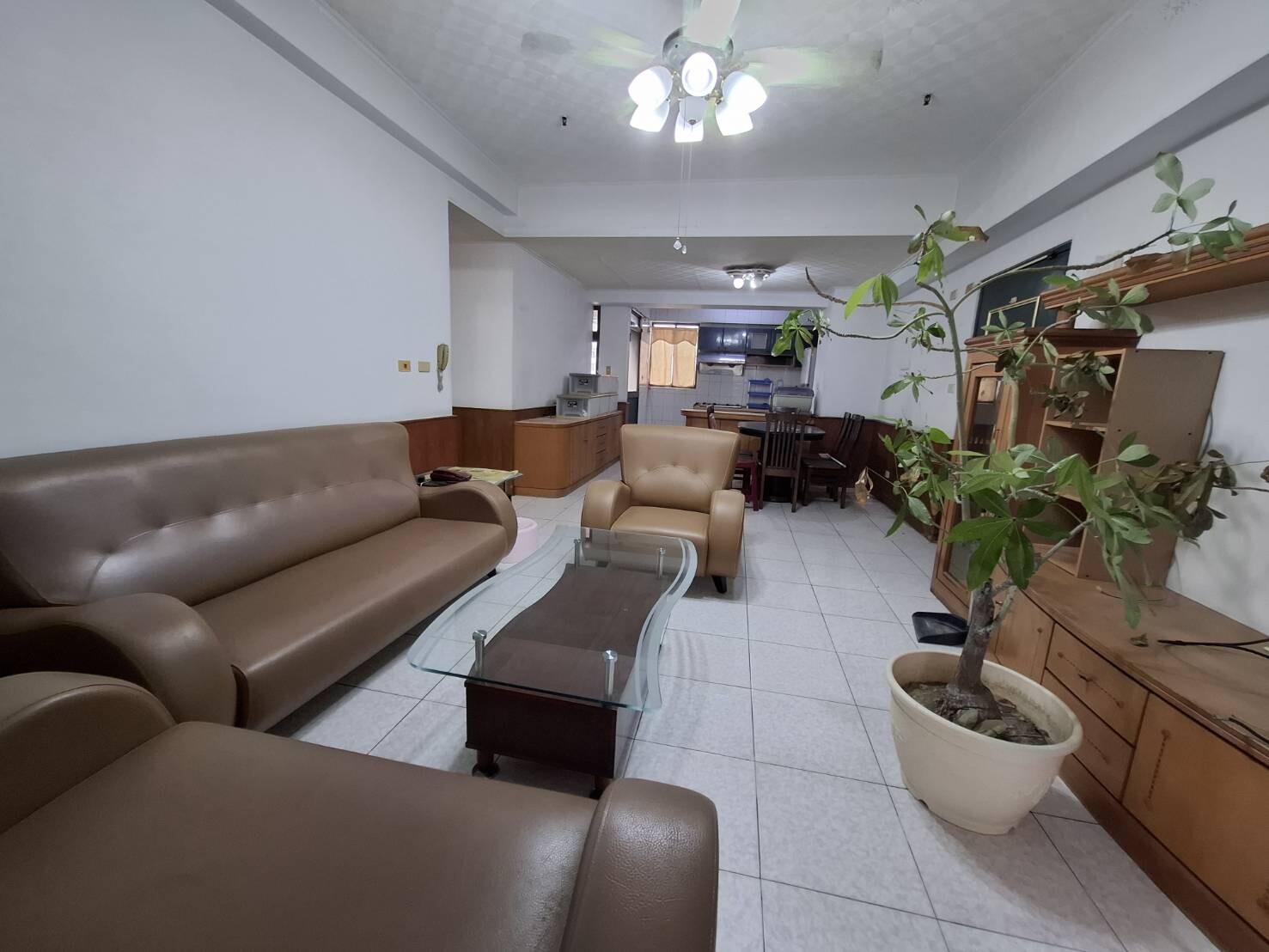 專員小江在鳳山近正義車站前後雙陽台景觀大3房+平車