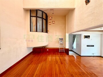 薇納市花園別墅待售房屋