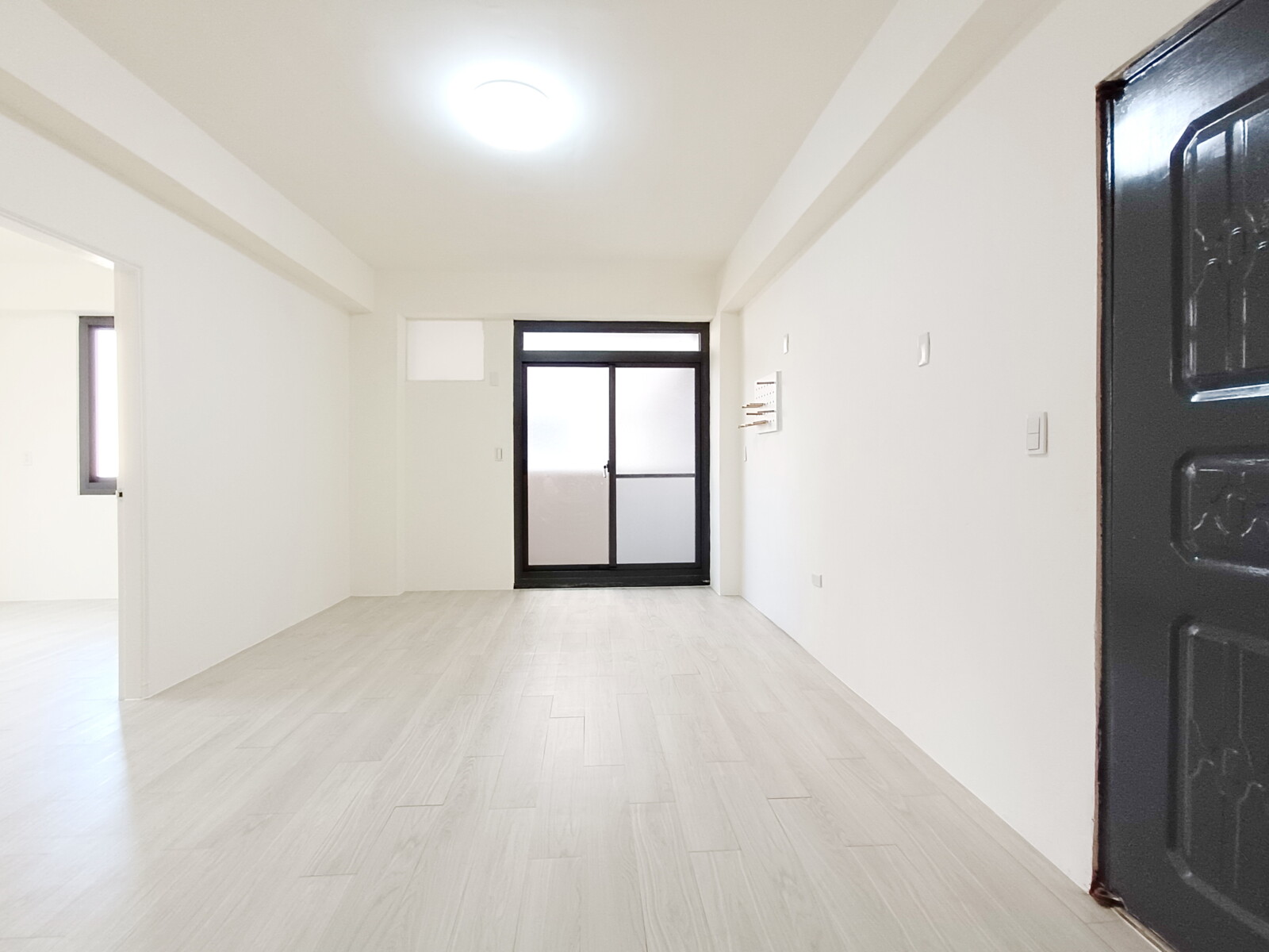 北平天津商圈賴厝國小邊間三樓三房美寓