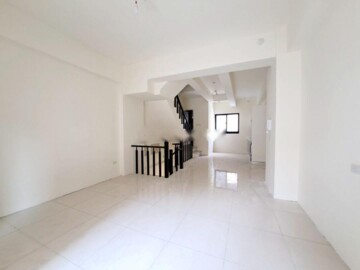 玖燁三光巷16弄35號透天待售房屋