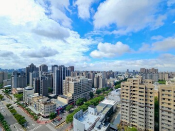 ♡竹北買房找沛沛♡水圳公園 極上惠友高樓視野雙車位 - Image 1