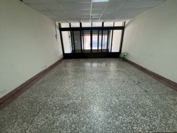 博愛街大面寬1~4樓大住店/可租補 - Image 1