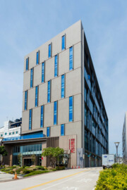 萬能及第待售房屋