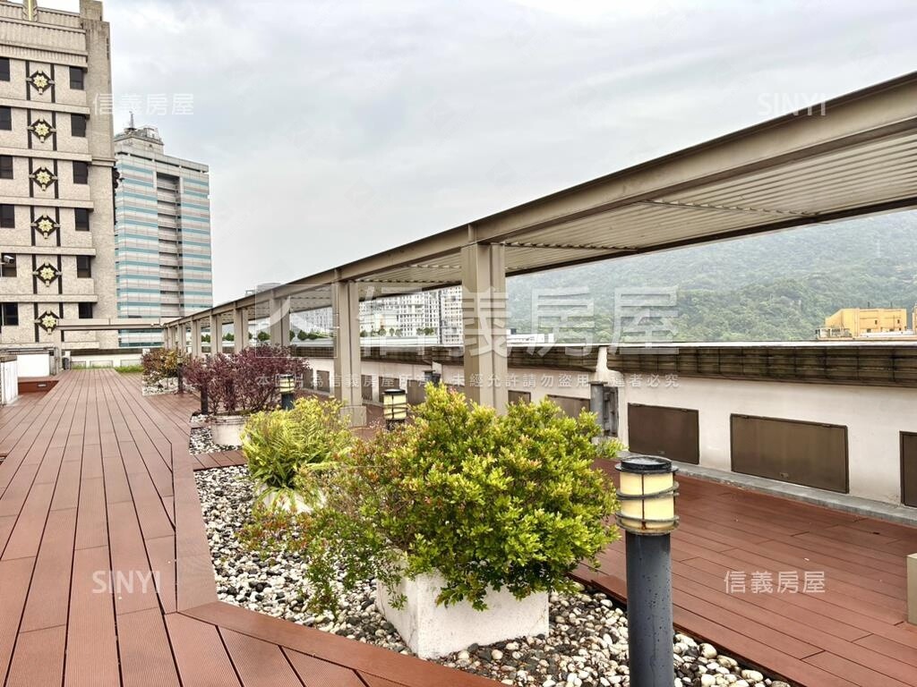 台北市信義區EAT國際館待售房屋