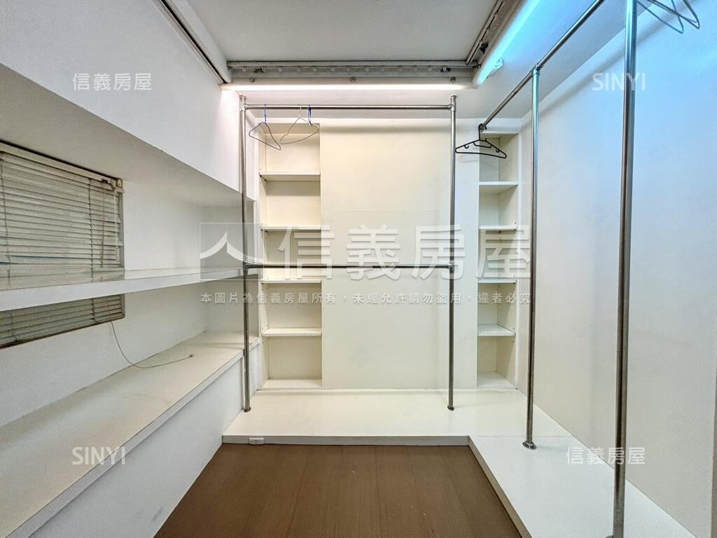 台北市信義區EAT國際館待售房屋