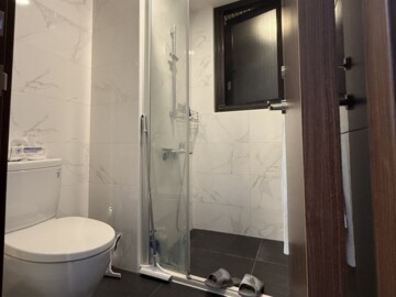 登陽春賞待售房屋