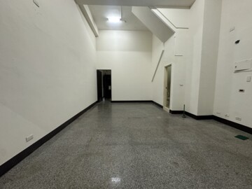 【租】鼎力福人居︱鳳山新甲路｜正路店面一樓 - Image 1