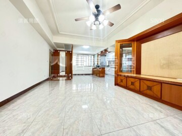 聖羅蘭藝術伯爵待售房屋