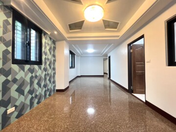 岳飛新村待售房屋