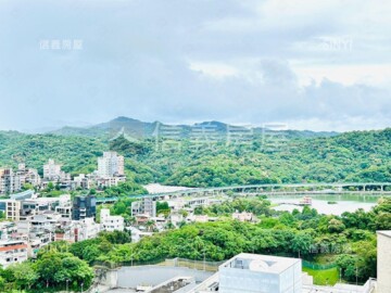 大湖內閣待售房屋