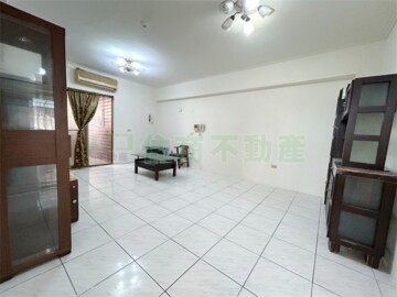 御品名邸待售房屋