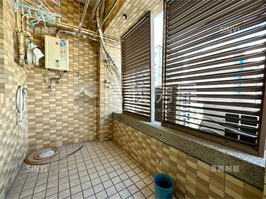 台中市西區璀璨之旅待售房屋