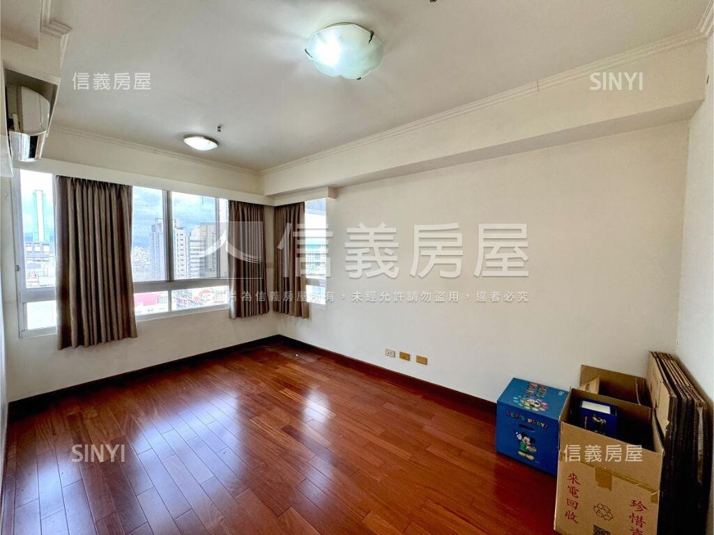 台中市西區璀璨之旅待售房屋
