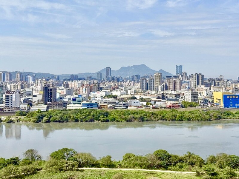 新北市板橋區甲山林帝景5號待售房屋