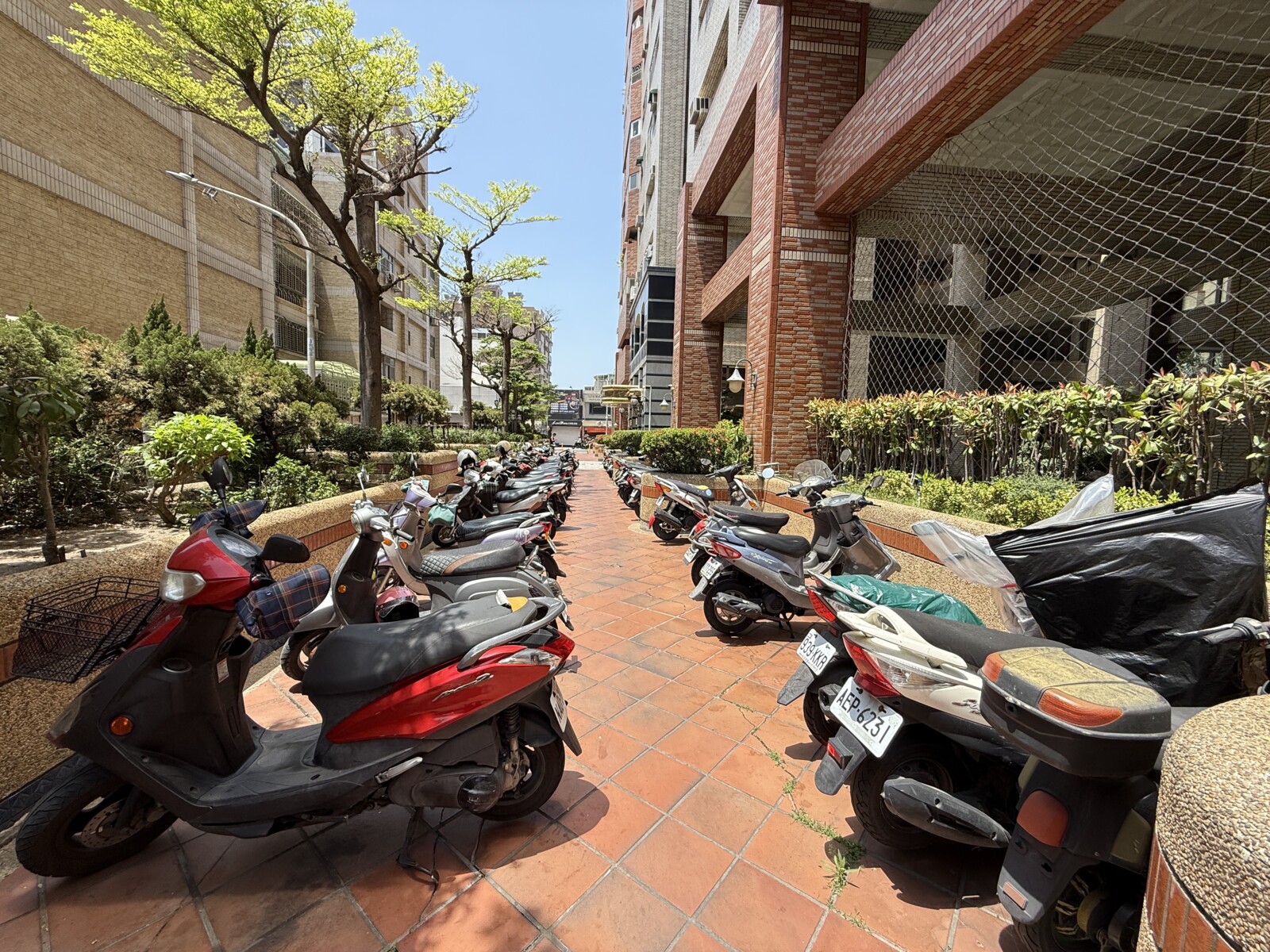 高雄市左營區森活計劃待售房屋