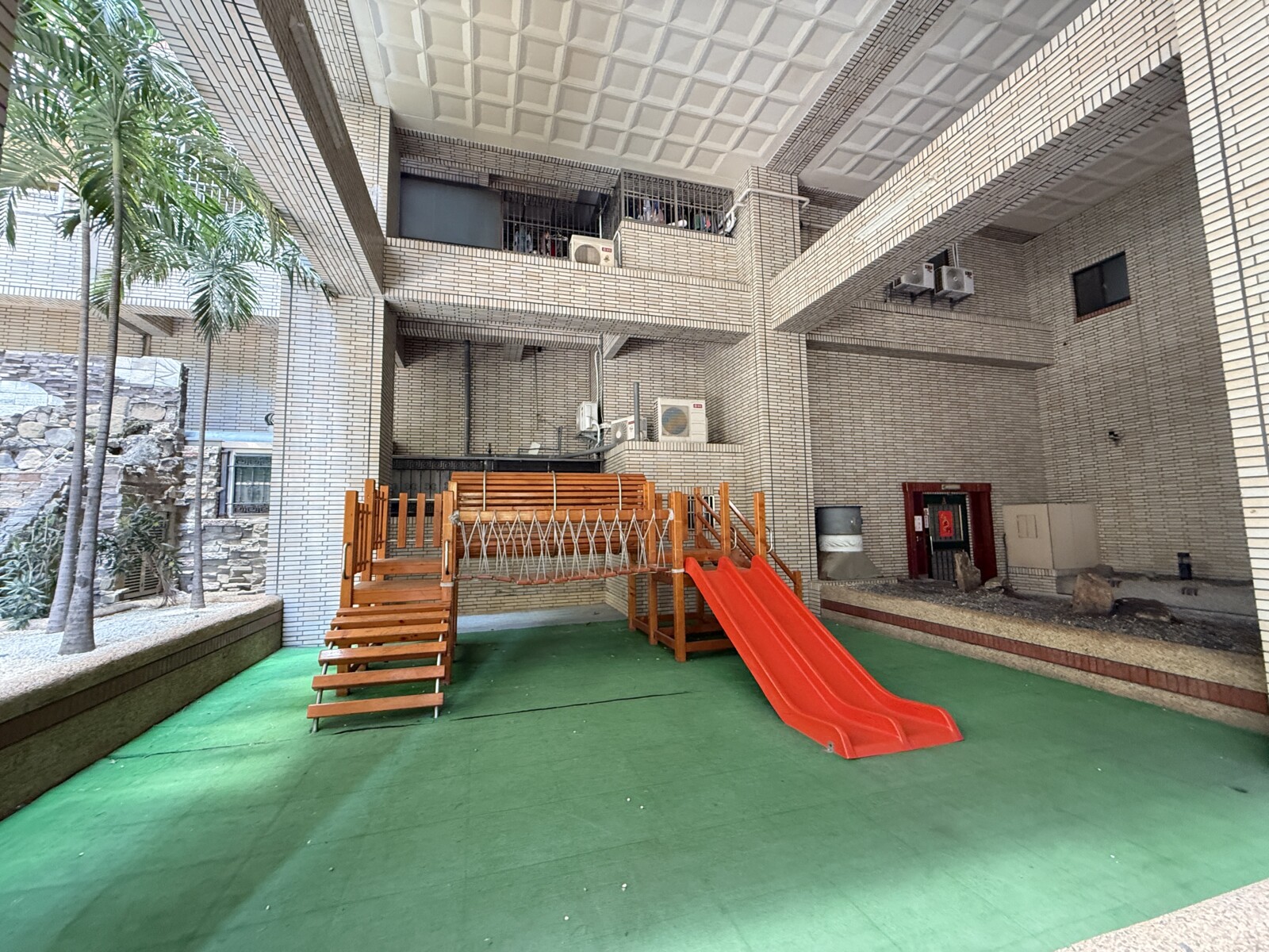 高雄市左營區森活計劃待售房屋