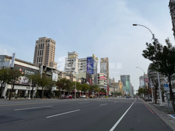 租-【R9中央公園捷運】蛋黃區超大坪數商辦大樓 - Image 1