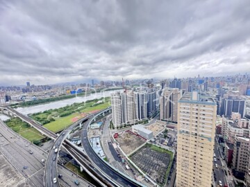 可租補新埔站~四維商圈遠眺101無敵景觀挑高3米6 - Image 1