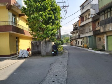 汐萬路大停車場承租 - Image 1