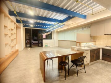 科大一路金店面｜使用空間大｜平面車位｜機車位 - Image 1