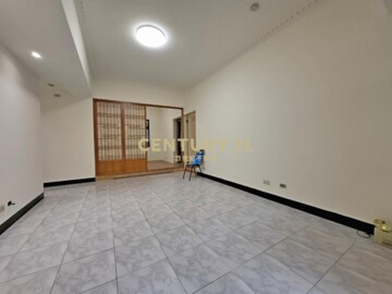 英雄鎮待售房屋