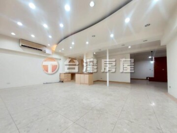 巴黎大街待售房屋