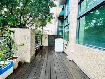 雲天待售房屋