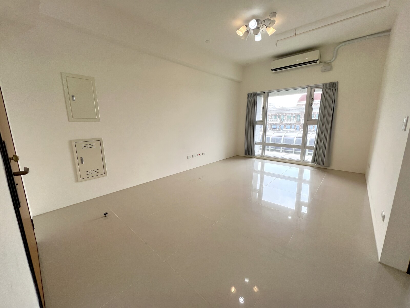新北市林口區亞昕晴空樹待售房屋