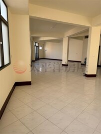 員農街店面出租 - Image 1