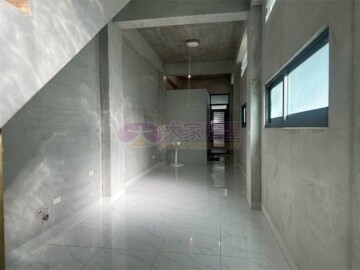 學區旁店住A - Image 1