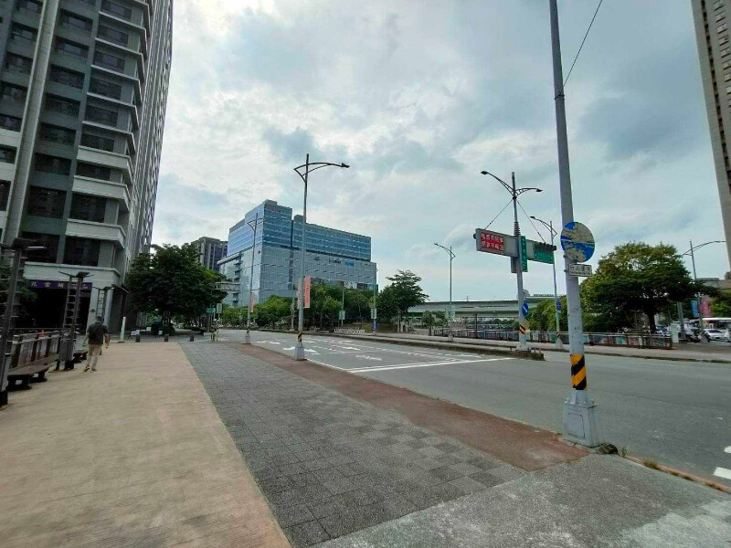 樂屋_新北市新莊區潤泰峰盛待售房屋 新北市新莊區潤泰峰盛待售房屋