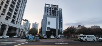 東區待售房屋