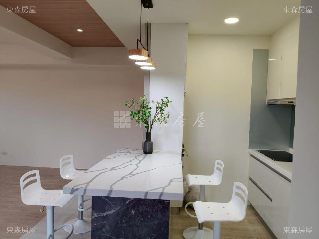 台中市西屯區逢甲富貴春大五房樓中路二段待售房屋