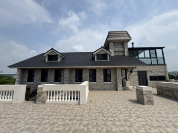 西濱城堡建築適規劃餐廳使用/停車方便 - Image 1