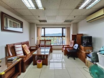 山河戀待售房屋