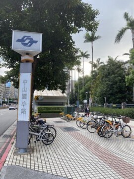 台北市中山區新生北路三段/新生北路三段82巷華廈 - Image 1