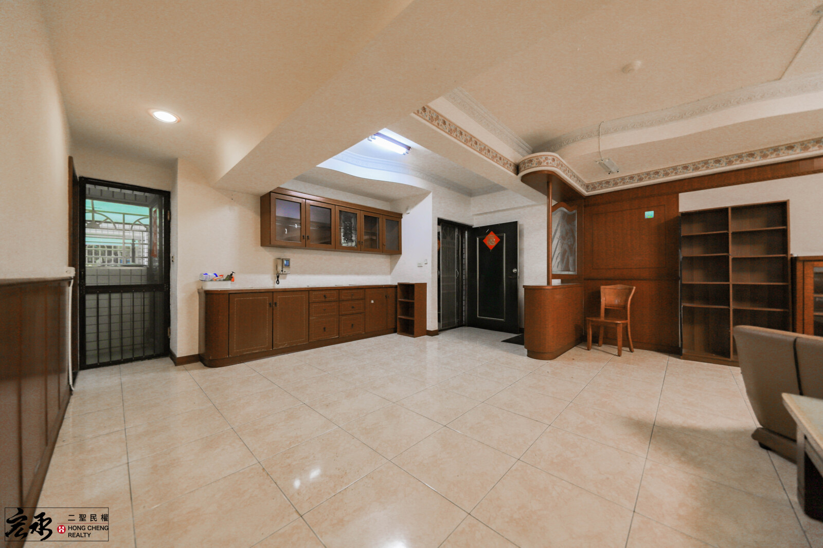 ★三房價格買四房空間★衛武營國富國宅超大室內三房