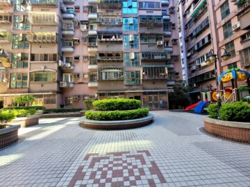 康寧郡第八代待售房屋