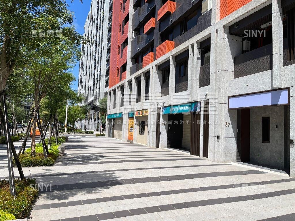 中路璟都巴黎美店面近公園