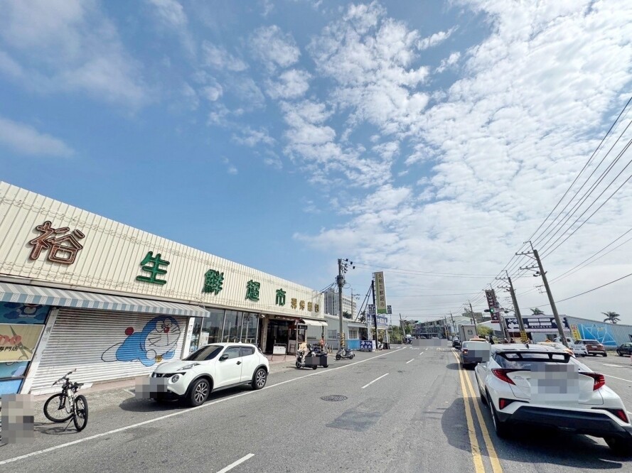 台南市安南區伍彩巴黎2期ABDEFGH區待售房屋