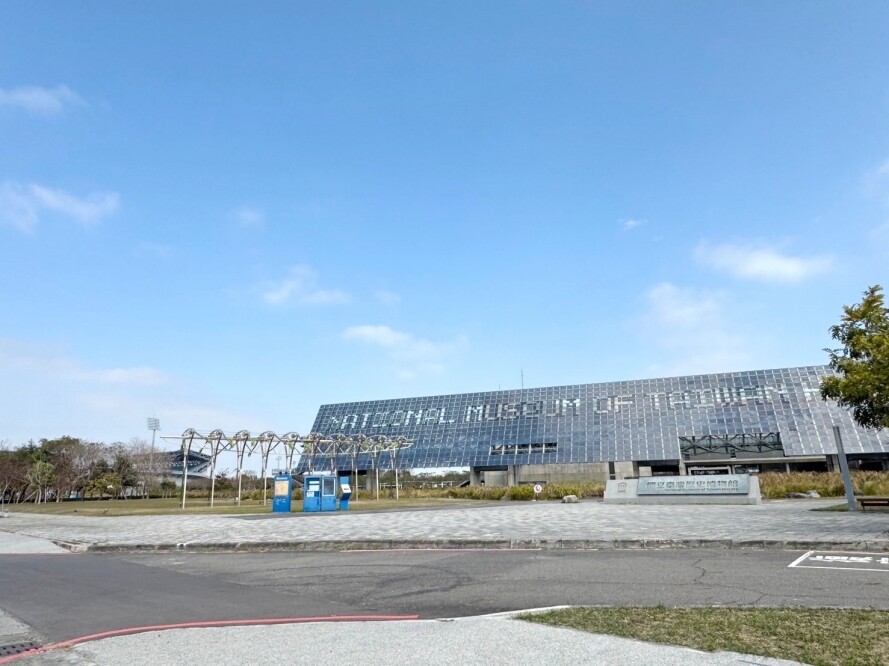 台南市安南區伍彩巴黎2期ABDEFGH區待售房屋
