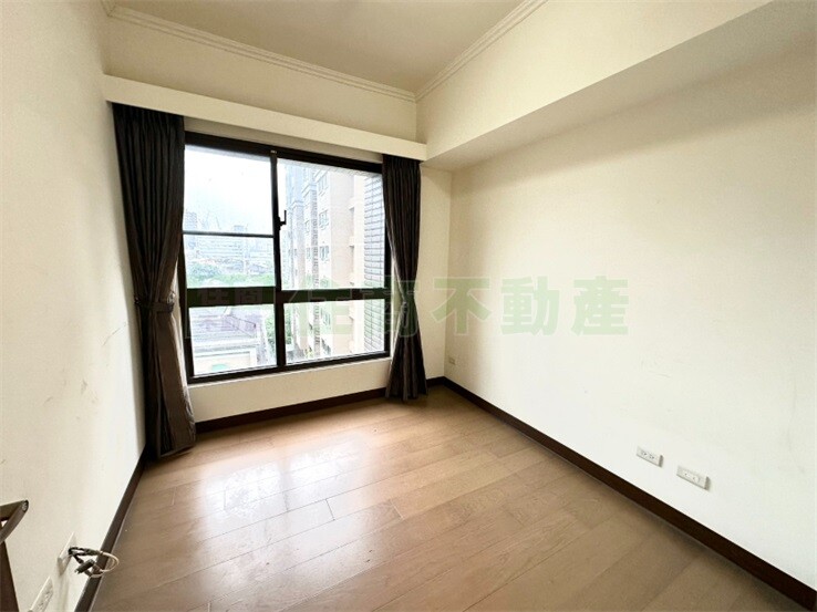 樂屋_台北市南港區卡地雅待售房屋 台北市南港區卡地雅待售房屋