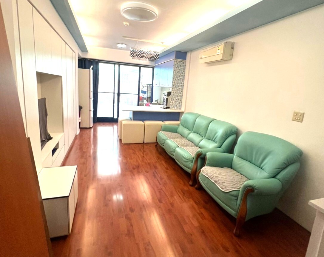 ✨家樂福芳鄰1F+B1樓中樓✨低樓層✨買屋找小鍾