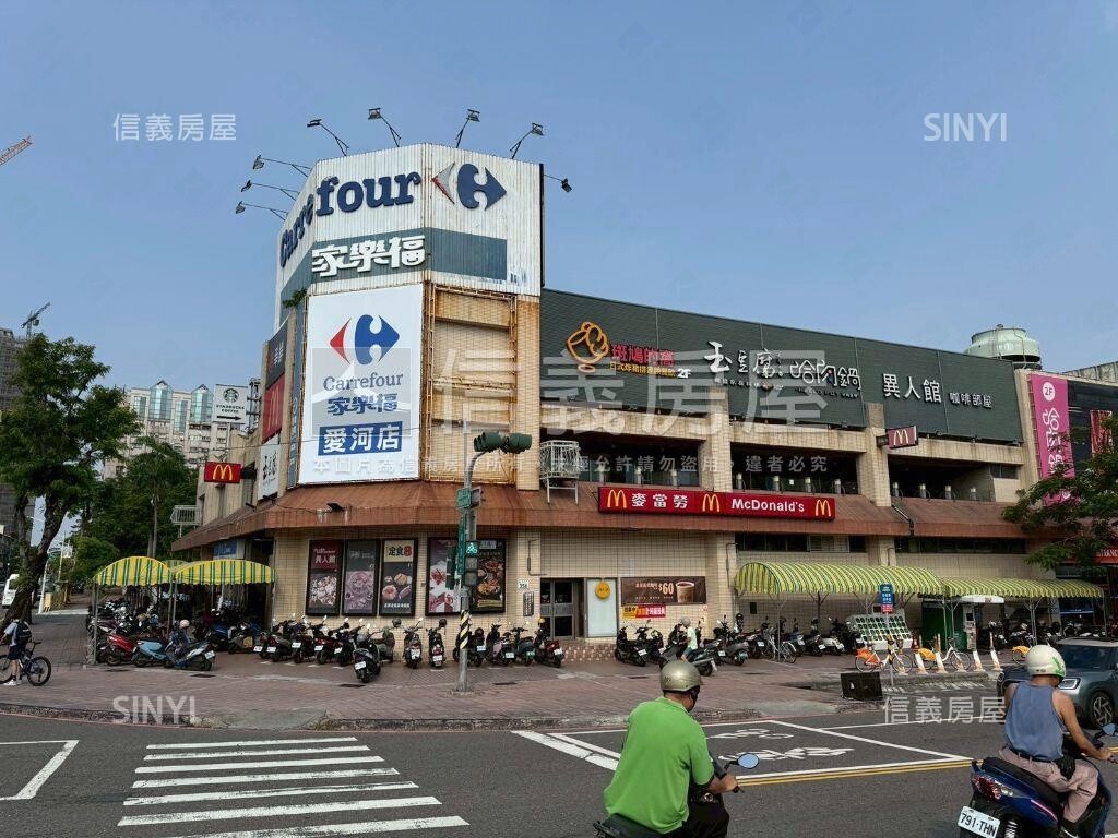 樂屋_高雄市前金區皇家之戀待售房屋 高雄市前金區皇家之戀待售房屋